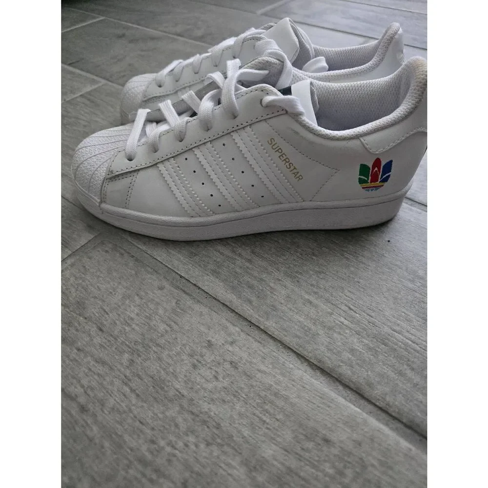 Women's Adidas Original Superstar Sneakers‎ White Red Green Blue Size 5